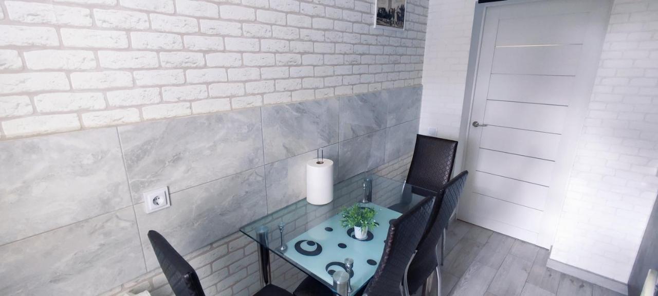 Large Apartment Near The Airport And City Center Κισινάου Εξωτερικό φωτογραφία