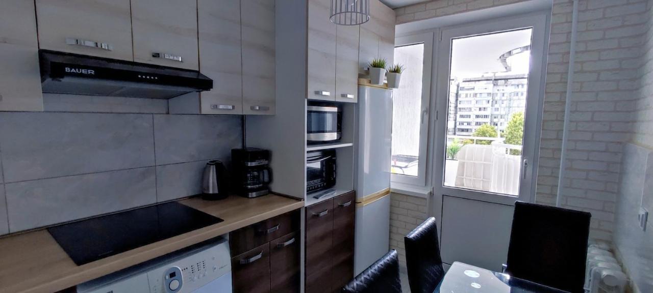 Large Apartment Near The Airport And City Center Κισινάου Εξωτερικό φωτογραφία